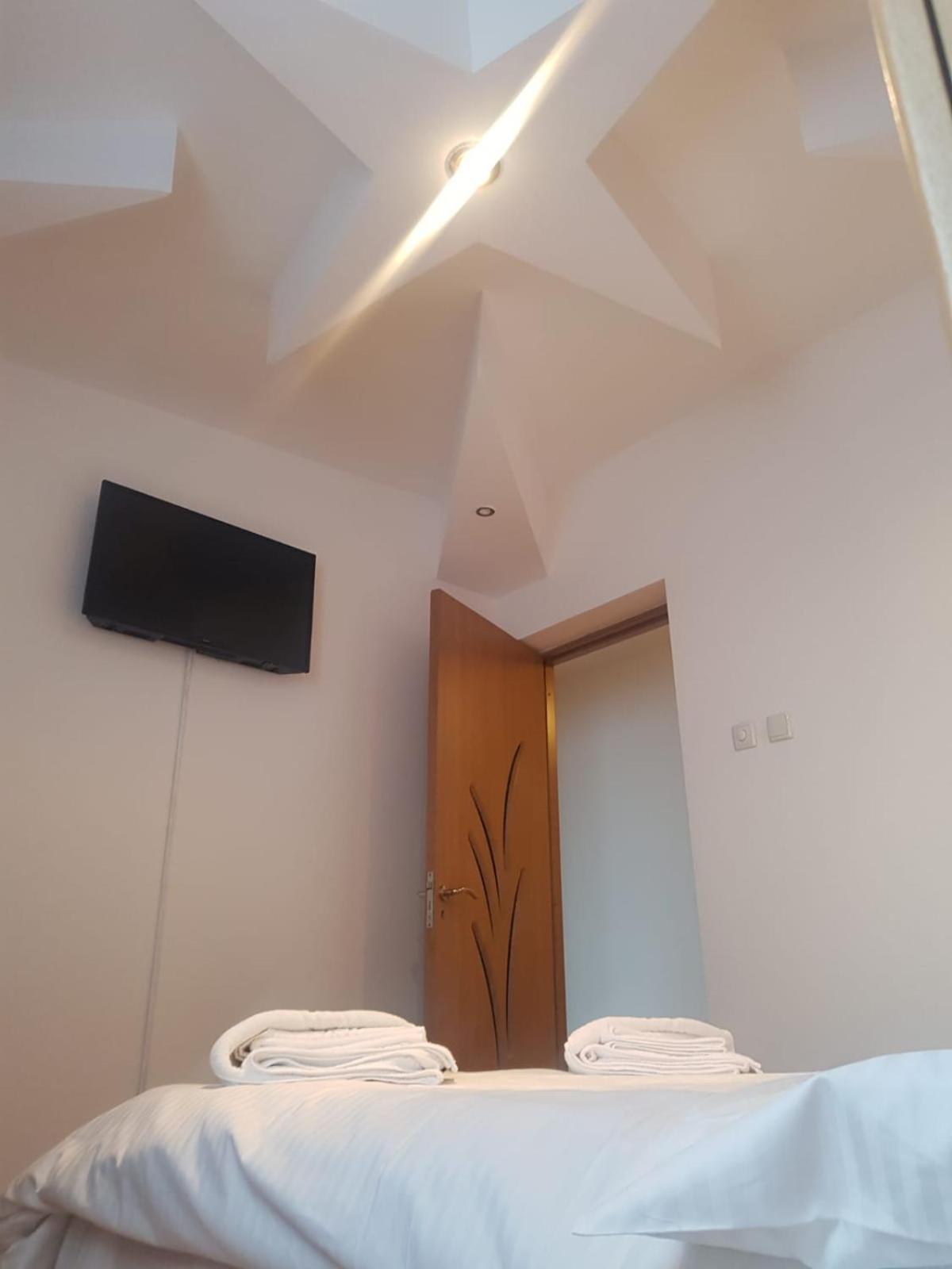 Special Apartment Nadeva Suceava Exteriör bild