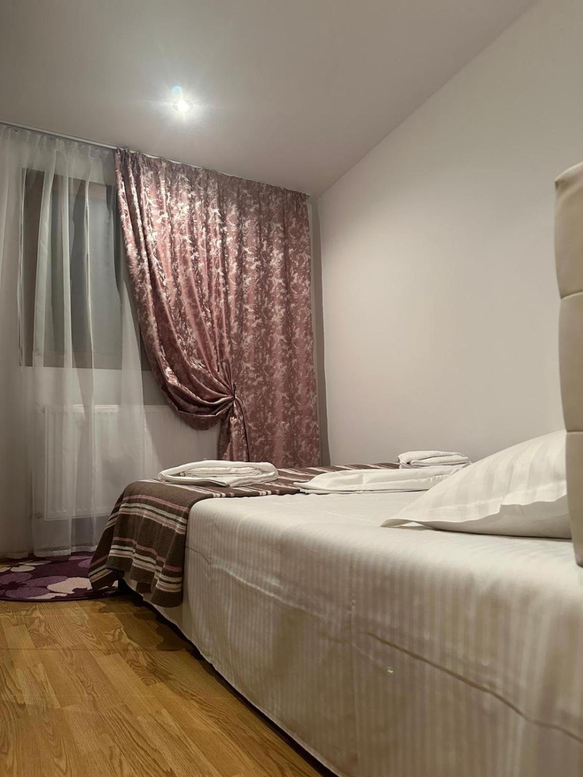 Special Apartment Nadeva Suceava Exteriör bild