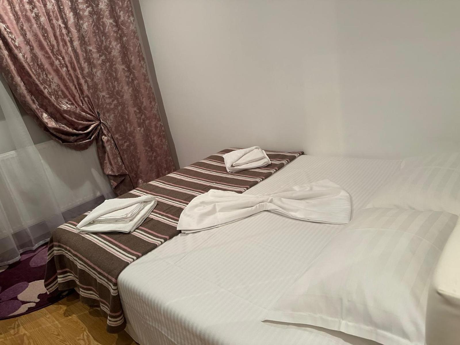 Special Apartment Nadeva Suceava Exteriör bild